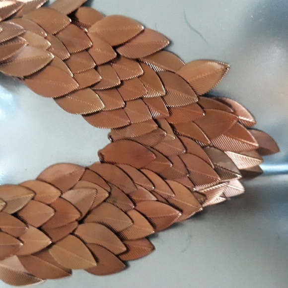 unusual necklace - Picture 2 of 5